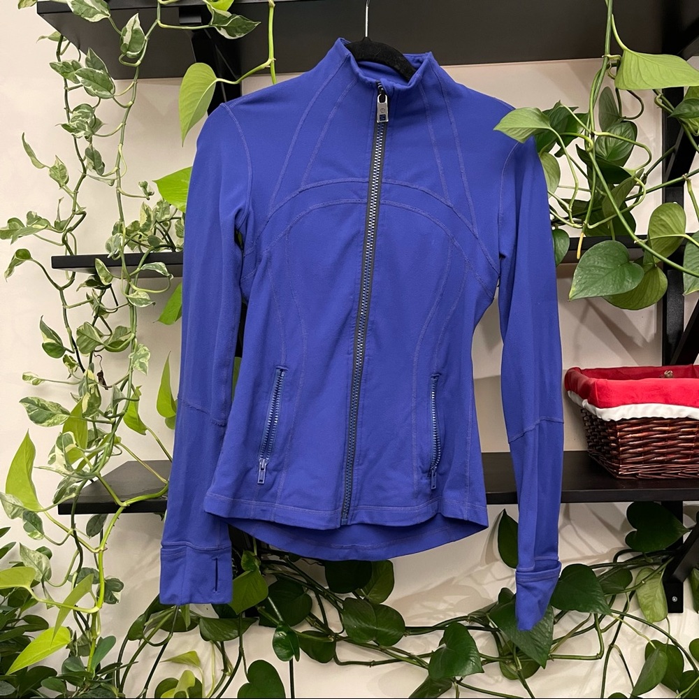 Lululemon blue define jacket size 6